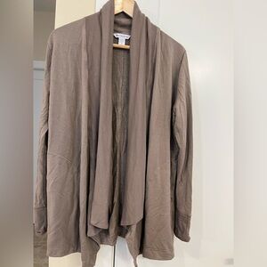 Athleta. Prayanama Restore Wrap.  Womens small. Pyrite.